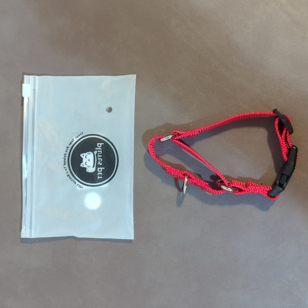 Plutus Pet No Pull Collar Quick Snap Buckle Red Black New XS